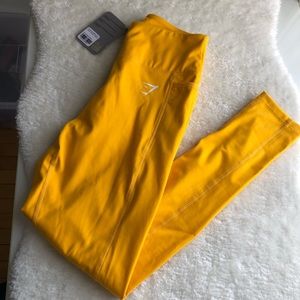 NWT citrus yellow dreamy 2.0 leggings size small